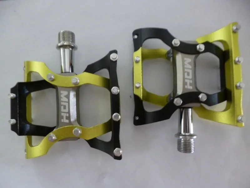 MDH PVB02 Apple Green / Blk Pedal - Elegant with Durability Last unit clearance at rm168