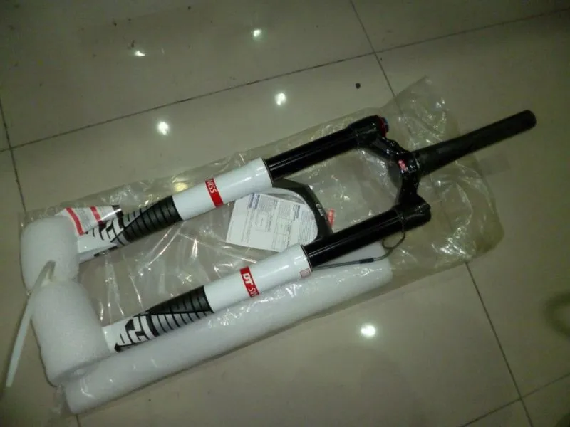 DT Swiss XMM 120mm - Carbon Steerer &amp; Crown