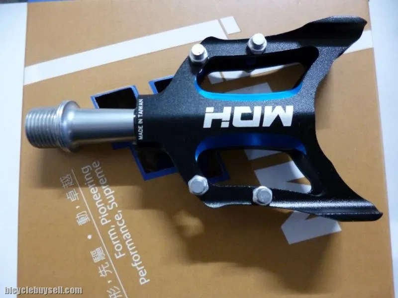 MDH PCA03 - Black/Blue - 100% CNC with aluminium pins - Superlight sealed bearing Pedals