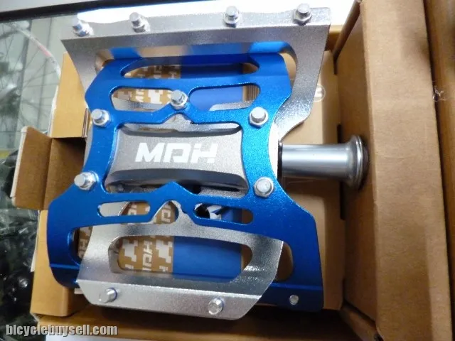 MDH PVB01 - Varieties of Color - 100% CNC with Aluminium pins - Suerlight sealed bearing pedals