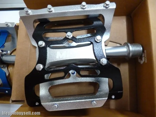 MDH PVB01 - Varieties of Color - 100% CNC with Aluminium pins - Suerlight sealed bearing pedals