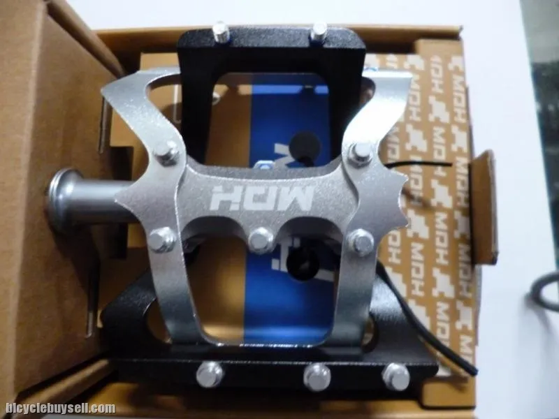 MDH PVA03 - VAriety of Colors - 100% CNC with aluminium pins - Superlight sealed bearing pedal