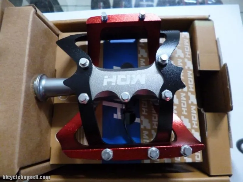 MDH PVA03 - VAriety of Colors - 100% CNC with aluminium pins - Superlight sealed bearing pedal
