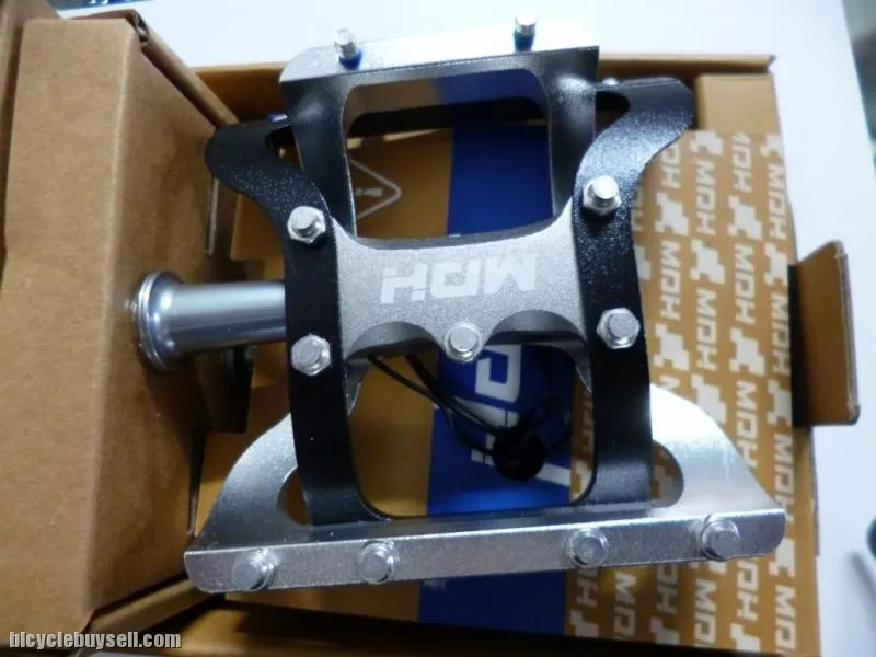 MDH PVA01 - Variety of colors - 100% CNC with Aluminium pins - Superlight SEaled bearing pedals