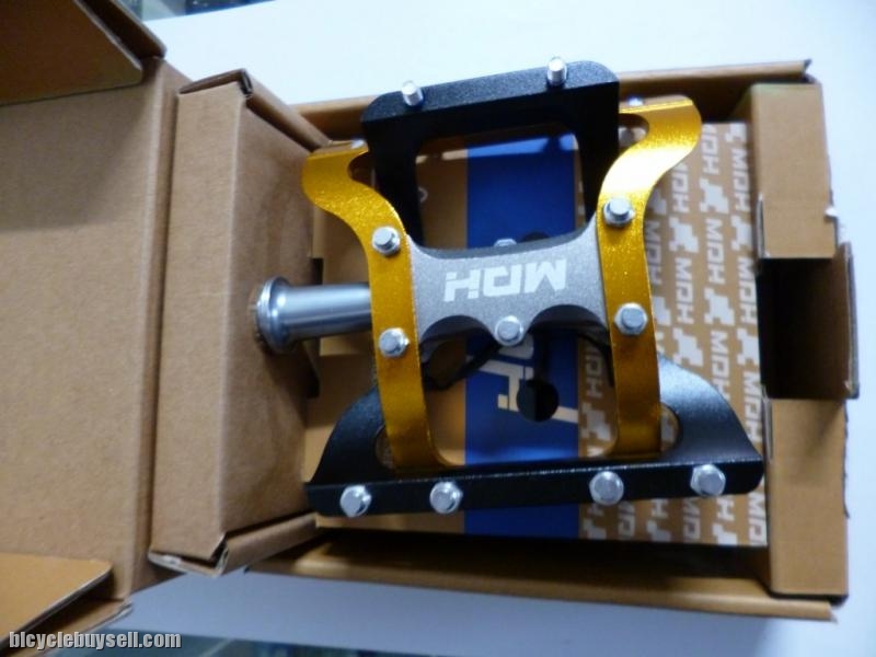 MDH PVA01 - Variety of colors - 100% CNC with Aluminium pins - Superlight SEaled bearing pedals