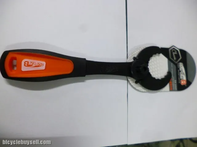 Super B BB Wrench 8919 - High Durability comes with crank arm bolt tool together