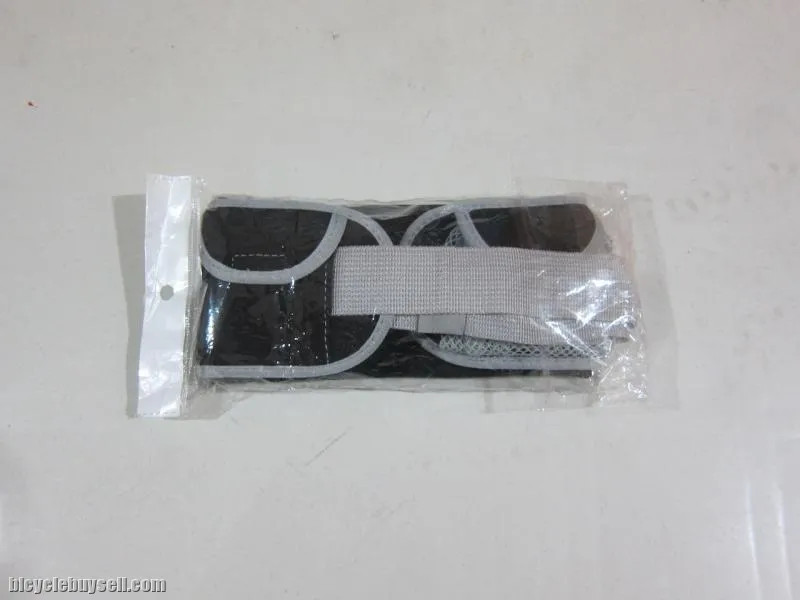 NEW - Sports (Cycling / Running) Waist Bag - Money Belt Bag with Water Bottle Pouch