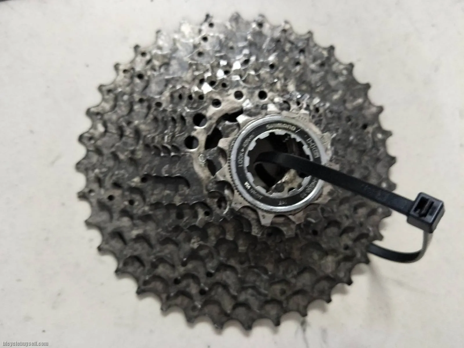 Shimano deore cassette 10speed -need some cleaning