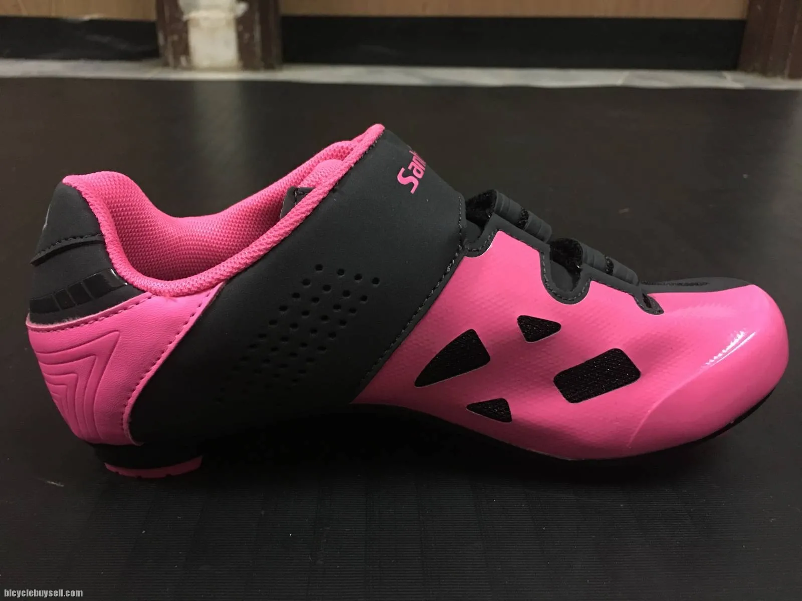 New Year SALE - SANTIC HERMAN Pink Road Cycling Shoes - READY STOCK