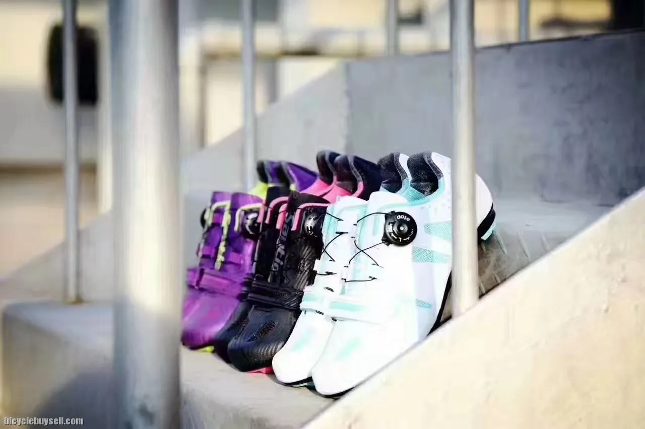 New Year SALE- SANTIC Diane Women Road Cycling Shoes - READY STOCK