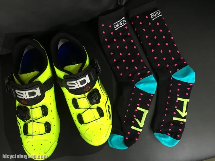 DH SPORTS Dot Pro Cyling OUTDOOR MULTI SPORTS SOCKS