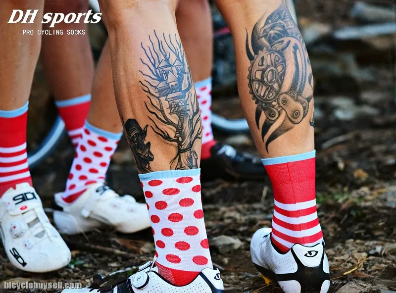 DH SPORTS Polka Dot Pro Cyling OUTDOOR MULTI SPORTS SOCKS