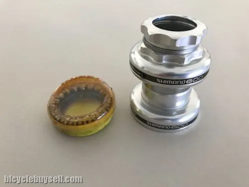 Shimano 600 Headset 1" Threaded - Model 6207 NOS Vintage