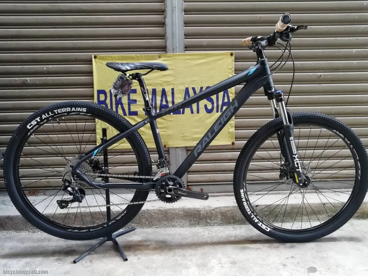 RALEIGH SCREE 27.5" SHIMANO 20-SPEED