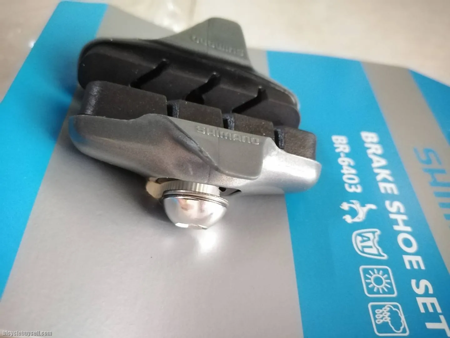 Shimano 600 Tri Color Brake Pads New