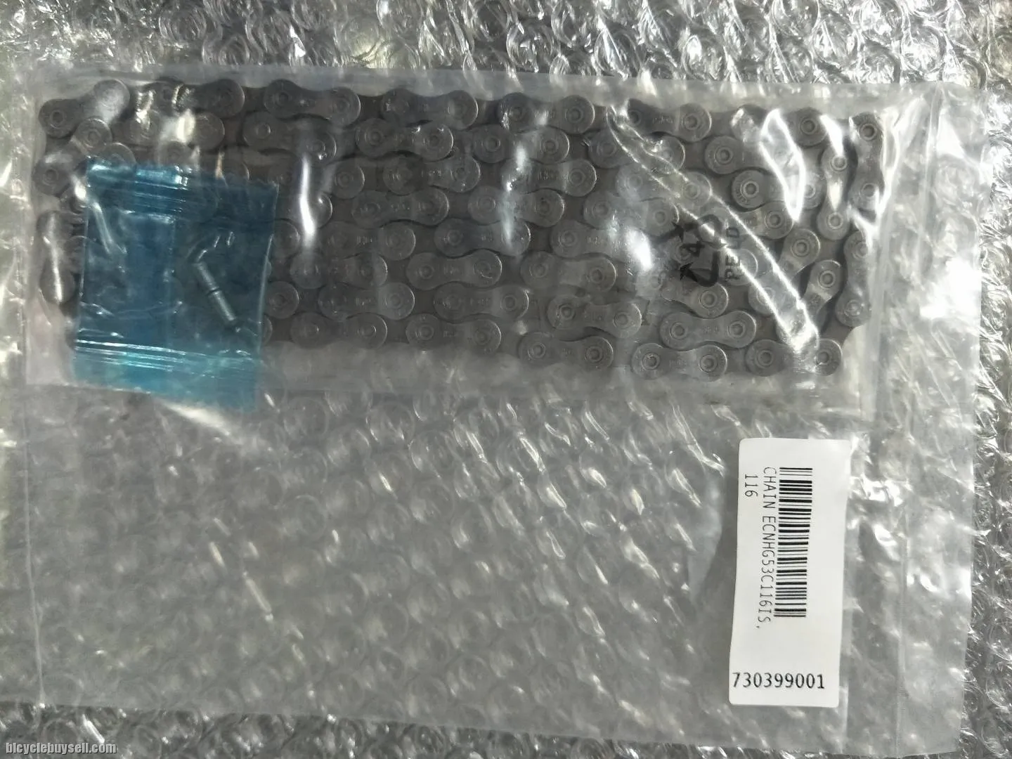 Shimano deore 9sp chain Rm69 genuine part - last unit clearance