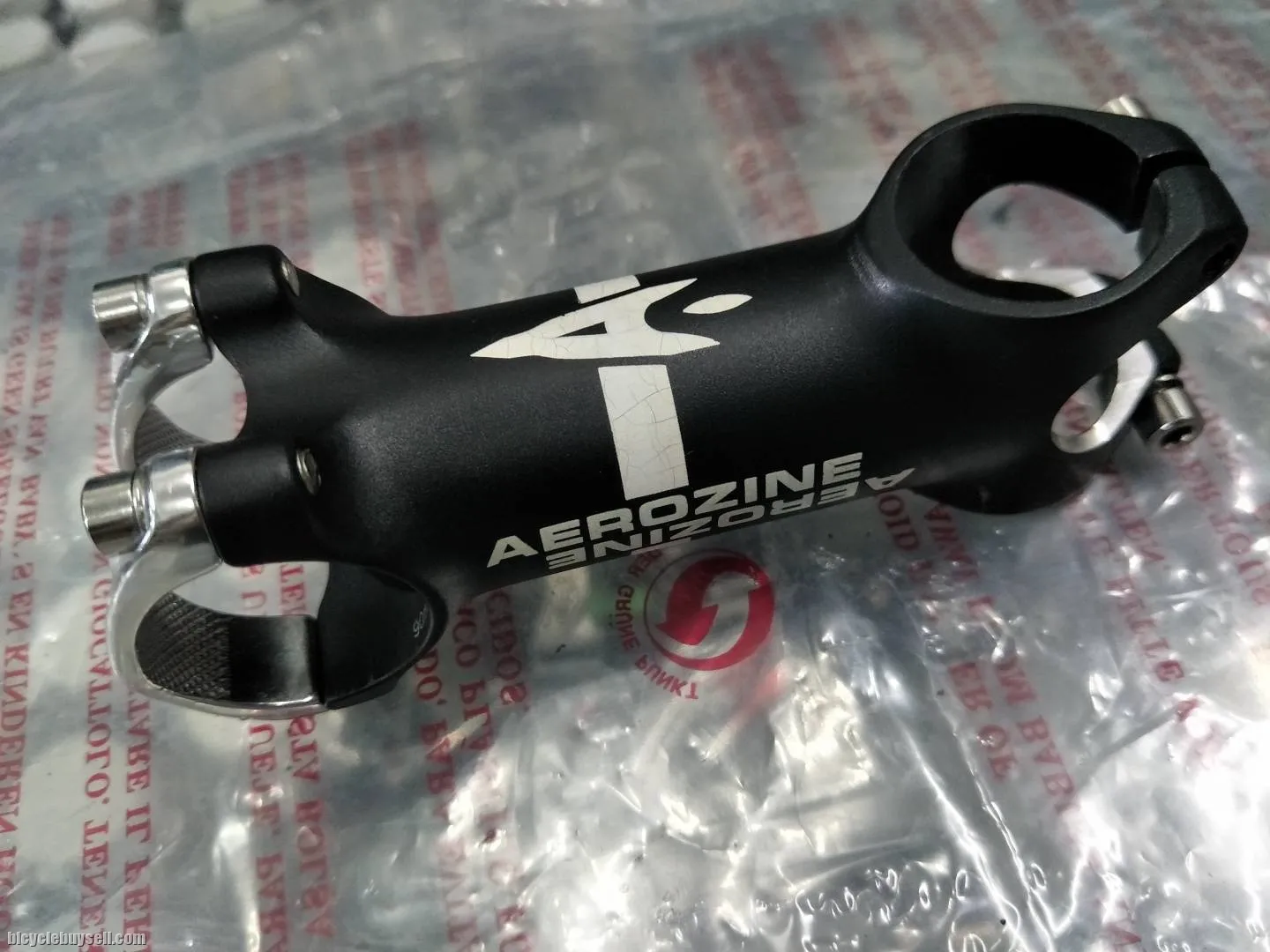 Aerozine 90mm 6degree ultralite stem - used for few rides only guaranteed ori