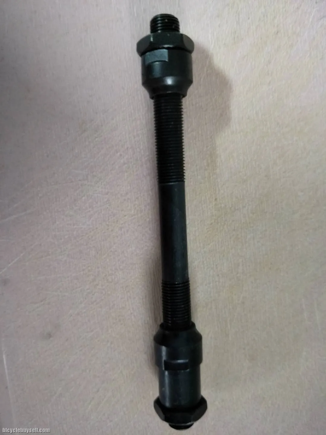 Chromoly rear hollow axle for quick release conversion
