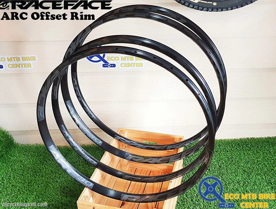 RACEFACE ARC Offset Rim 32H (SELL IN PAIR)