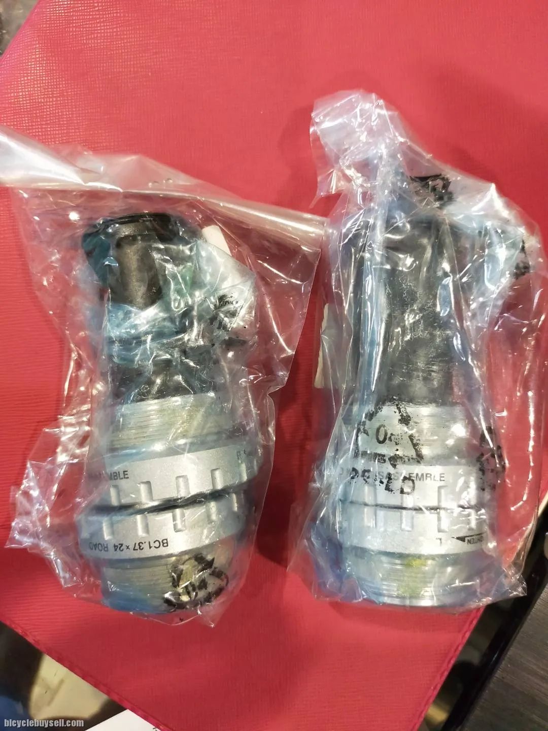 SHIMANO BB4700 - JAPAN SEALED BEARING - CLEARANCE SALES NOW ONLY RM69 ORIGINAL GUARANTEED (PER SET)