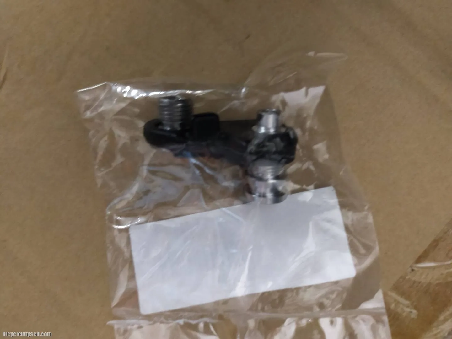 M8000 RD HANGER ORIGINAL LAST PIECE CLEARANCE GENUINE PART GUARANTEED