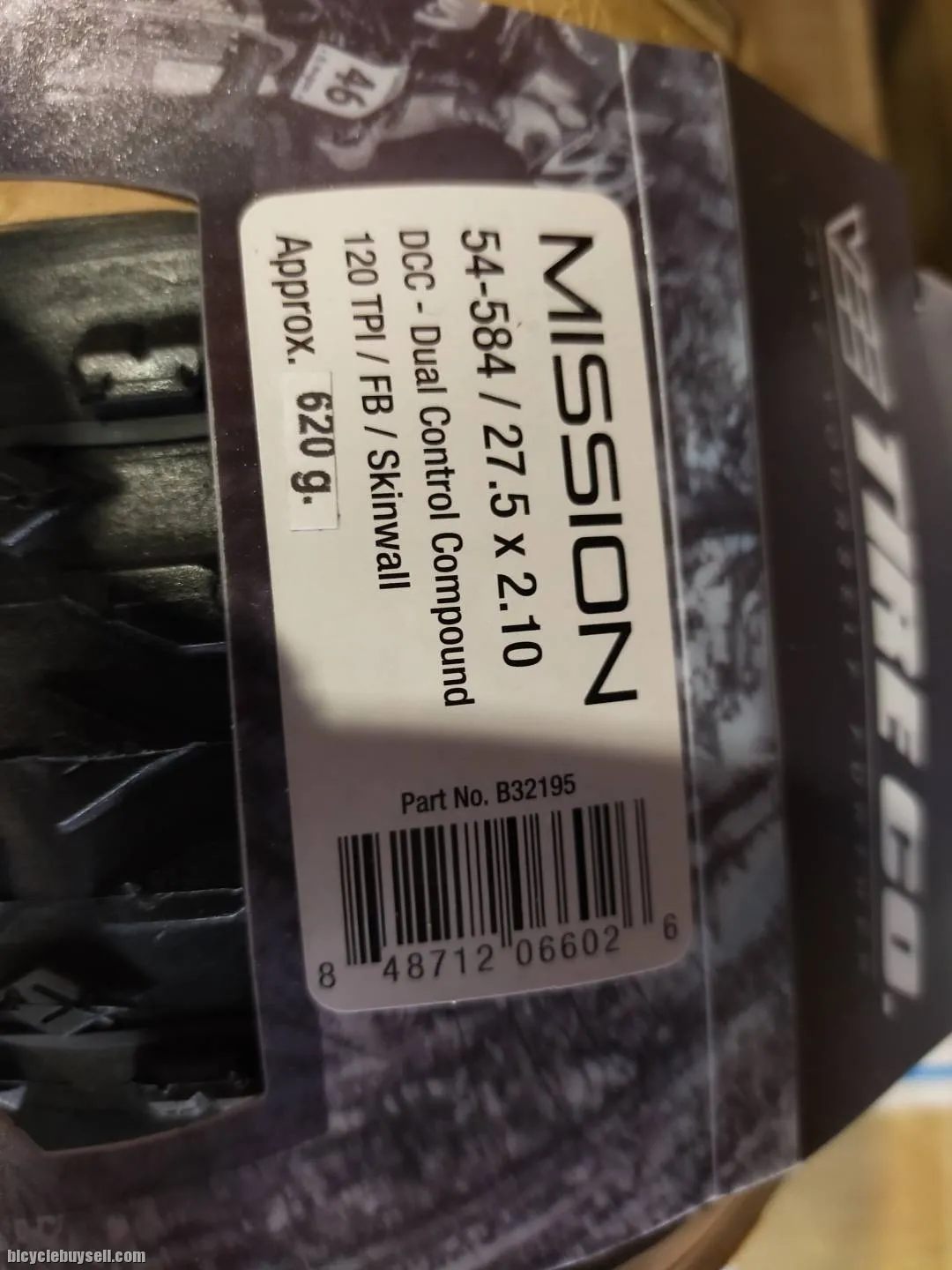 VEE MISSION 27.5X2.1 DUAL CONTROL COMPOUND SKINWALL 120TPI - CLEARANCE SALES