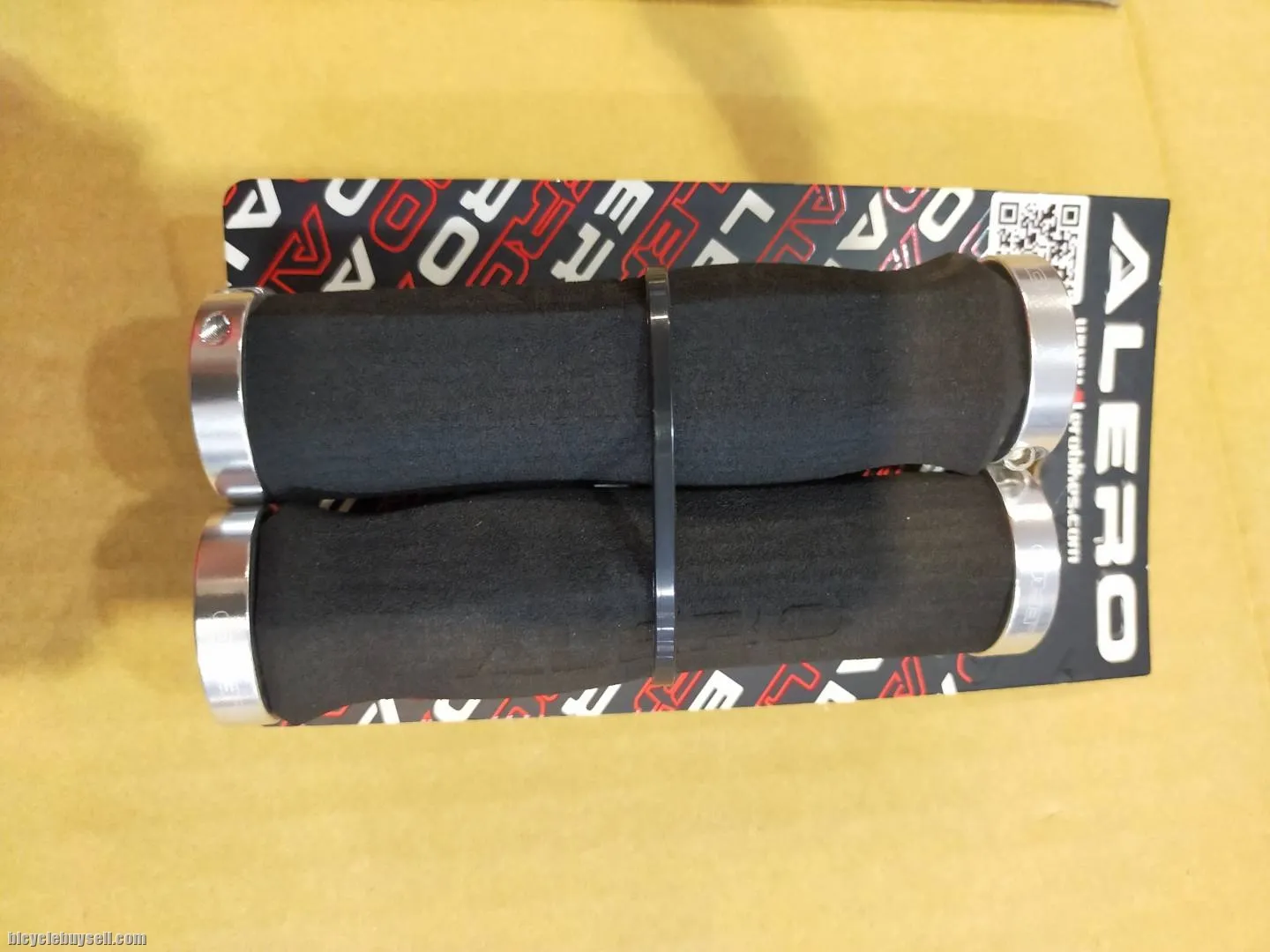 ALERO FOAM LOCK ON GRIP-- LAST UNIT CLEARANCE SALES