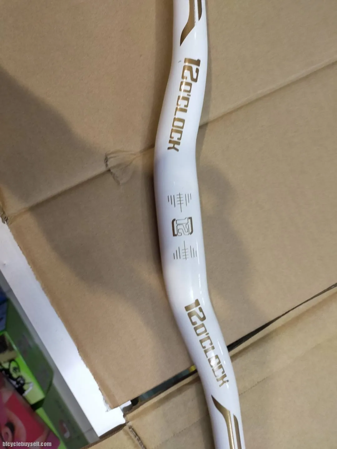 12O'CLOCK LAST PIECE CLEARANCE 710MM SCANDIUMRISER BAR AROUND 200 GRAMS