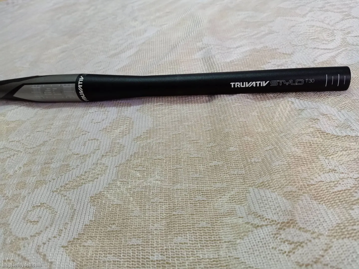 TRUVATIV STYLO T30 Flat MTB Handlebars