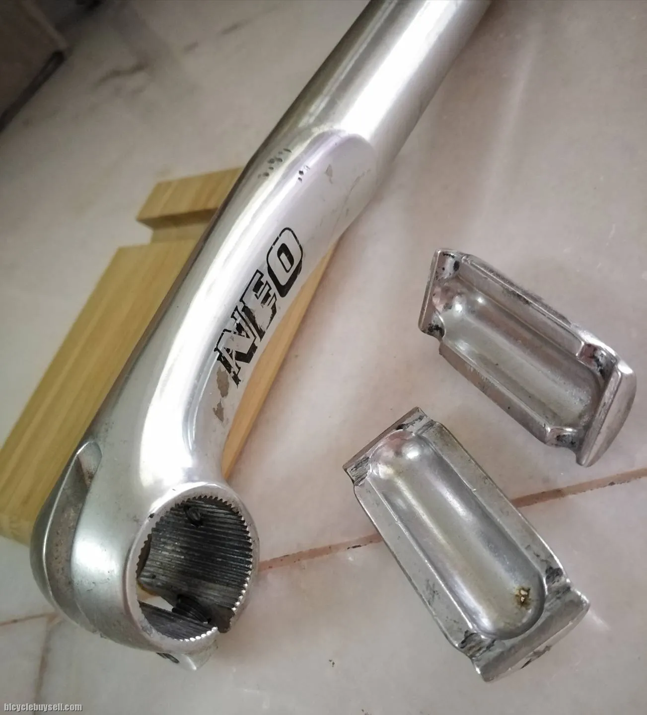Seatpost Neo Size 28.0mm Vintage