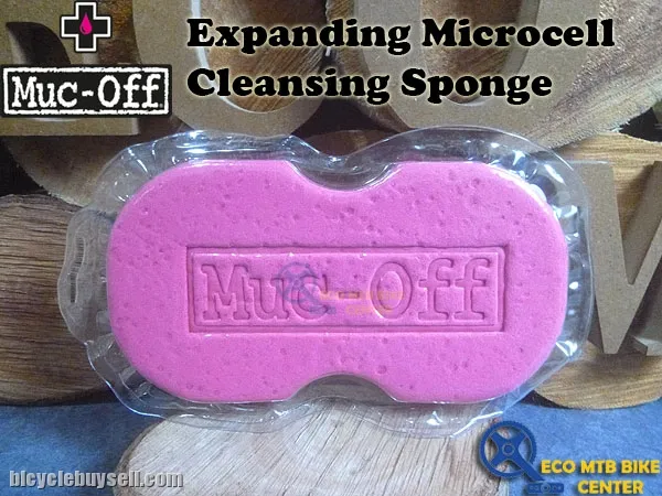 MUC-OFF Expanding Microcell Cleansing Sponge