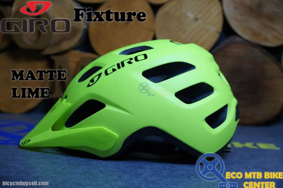 GIRO Helmets Fixture