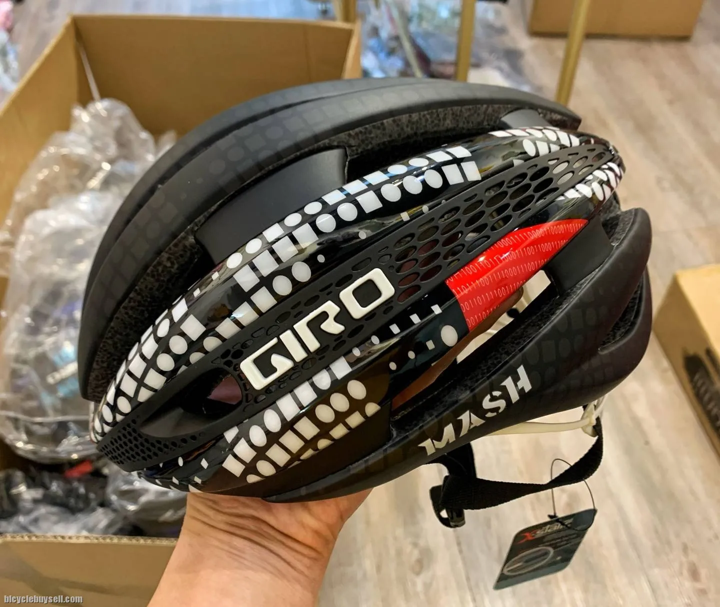 Cycling Helmet Women Men Bicycle Helmet MTB Bike Mountain Road Cycling Safety Riding Helmet Ultralig