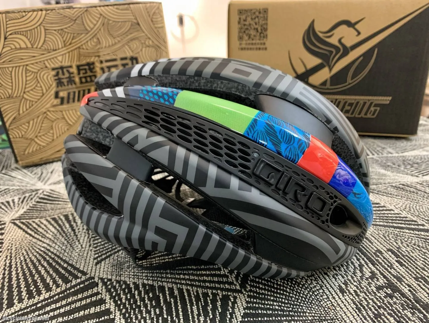 Cycling Helmet Women Men Bicycle Helmet MTB Bike Mountain Road Cycling Safety Riding Helmet Ultralig