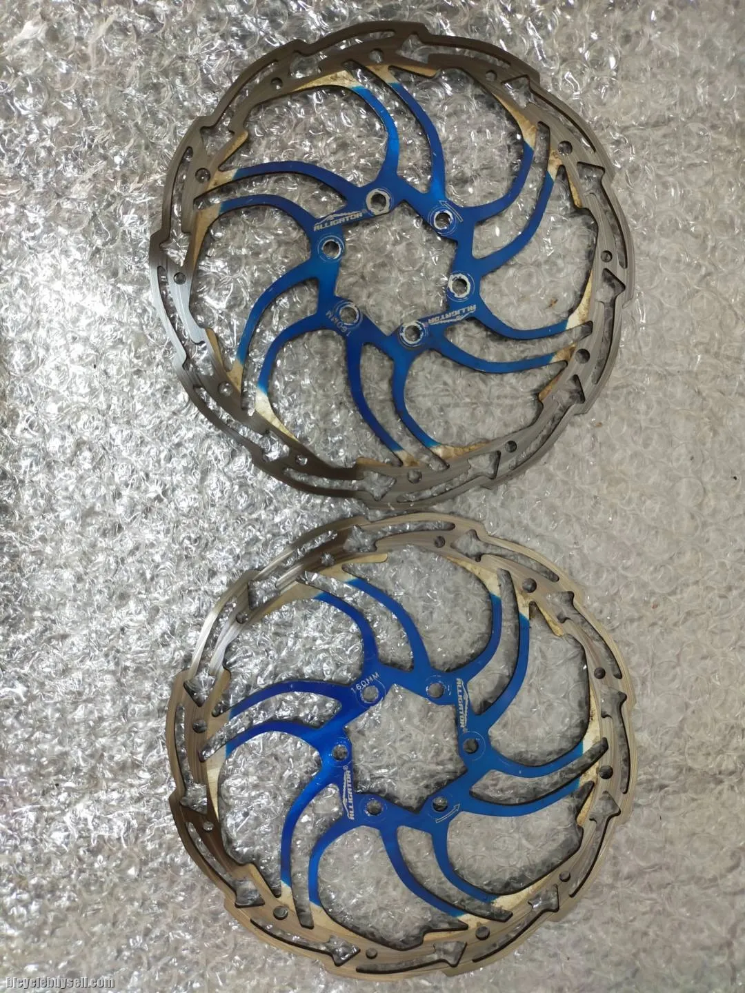 BOOMERENG ROTOR 160MMX2PCS (1PAIR) - USED LESS THAN 2 MONTHS