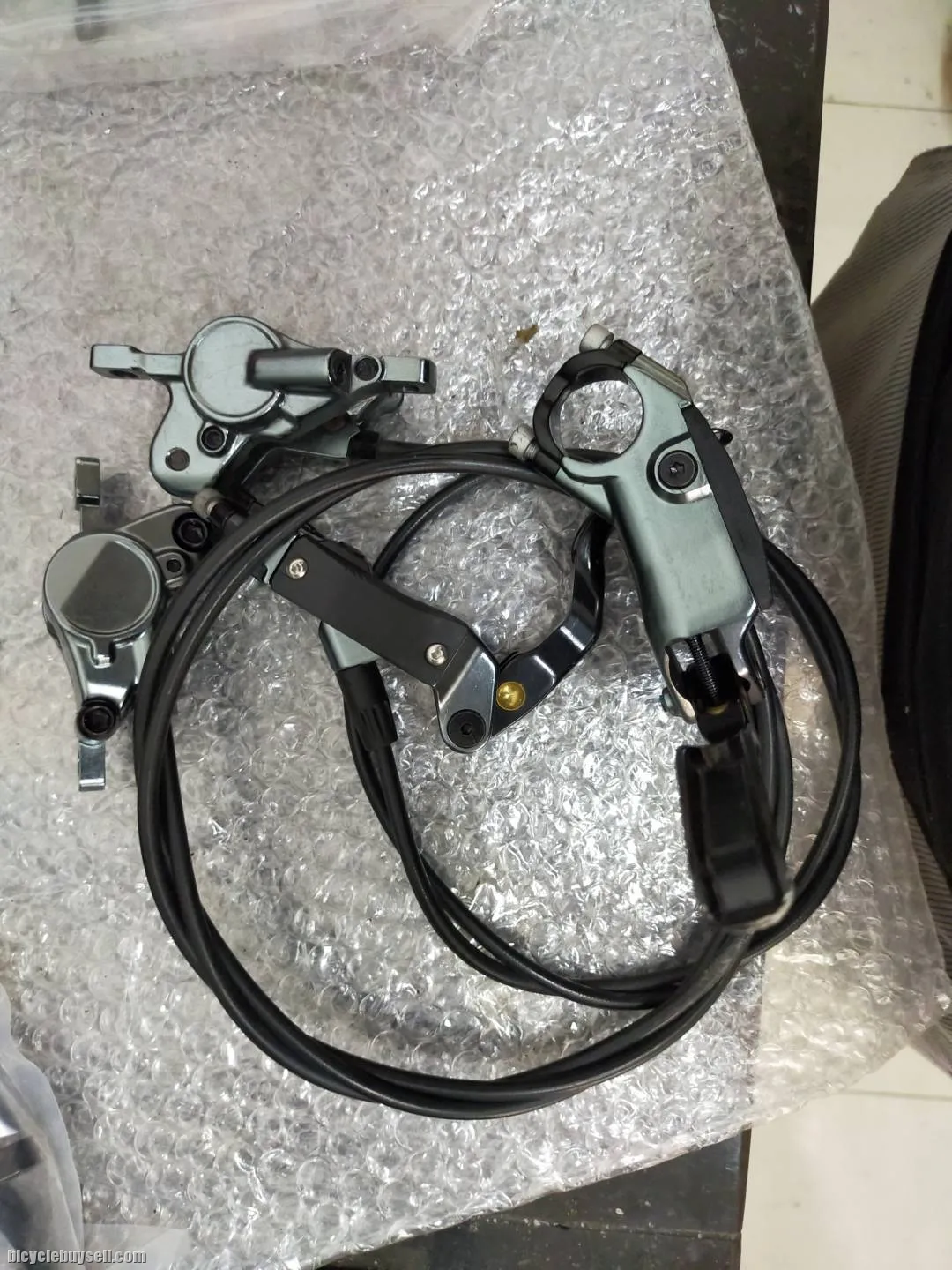 HYDRAULIC BRAKE (NEED TO BE SERVICED) - USED