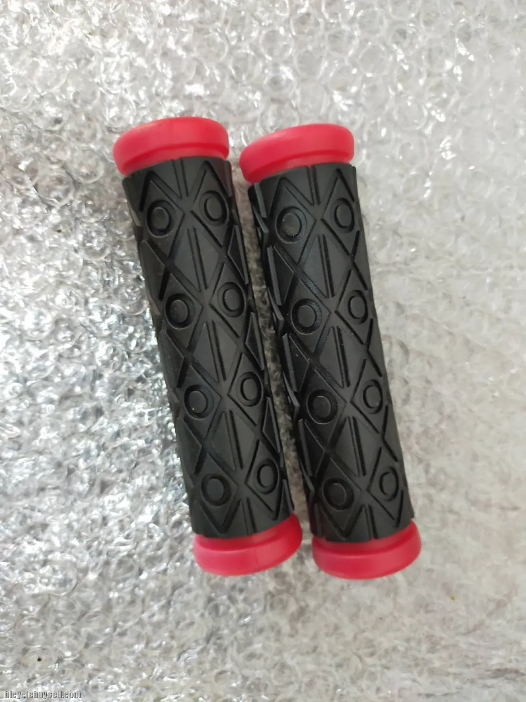 GRIP - USED
