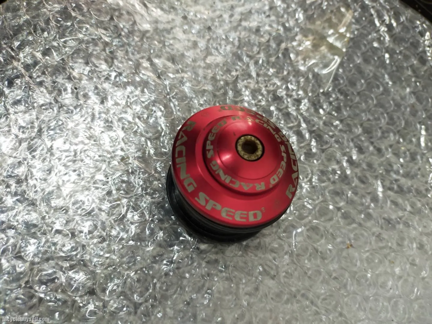 RACING SPEED SEALED BEARING TIP TOP CONDITION HEADSET - USED ONLY LESS THAN 5 RIDES