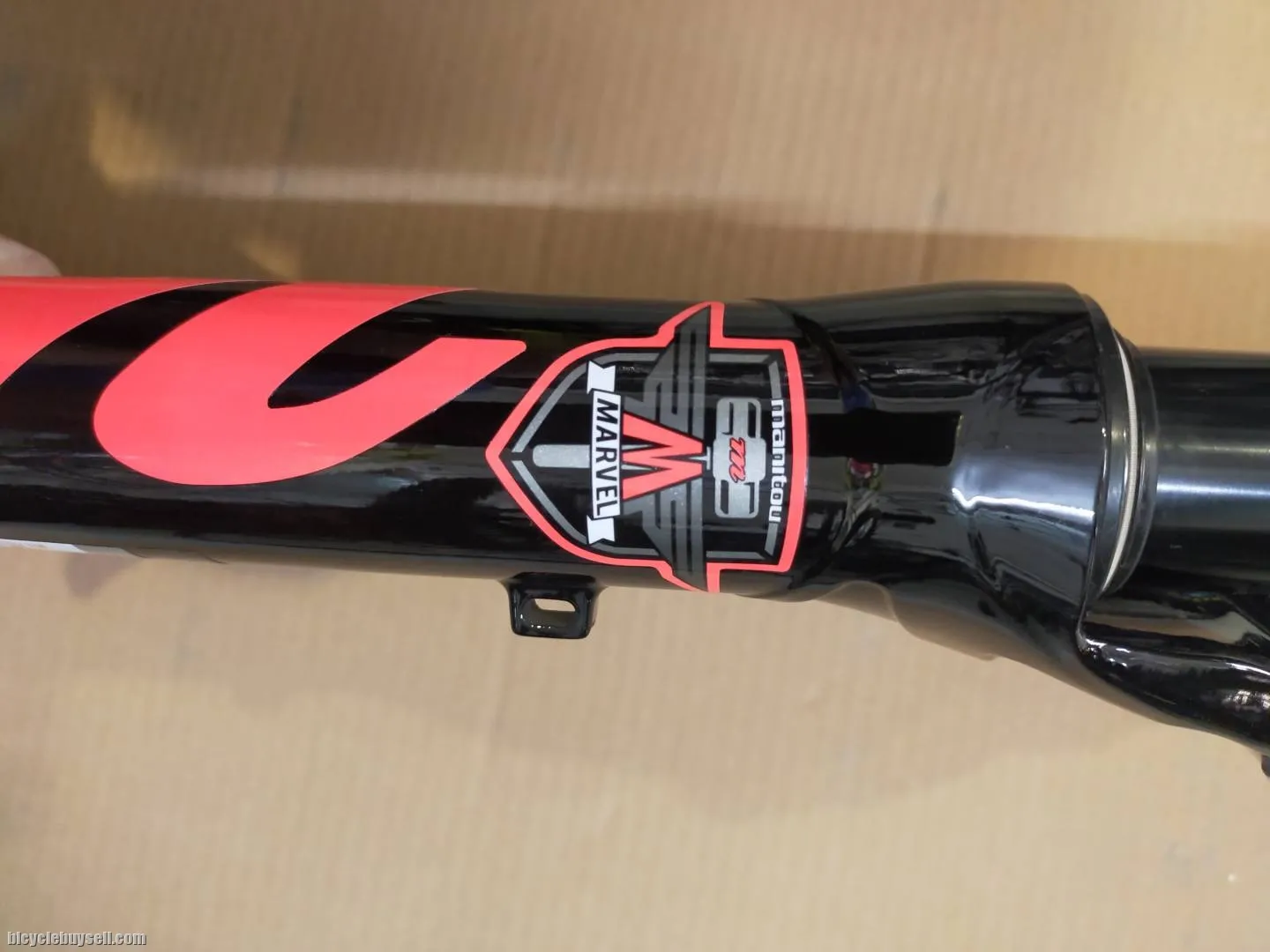 Manitou Marvel comp-1 air for 1.5kg 100mm travel 27.5 last unit clearance