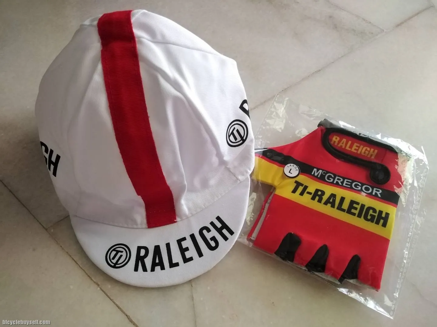 Cycling Cap and Gloves Raleigh TI