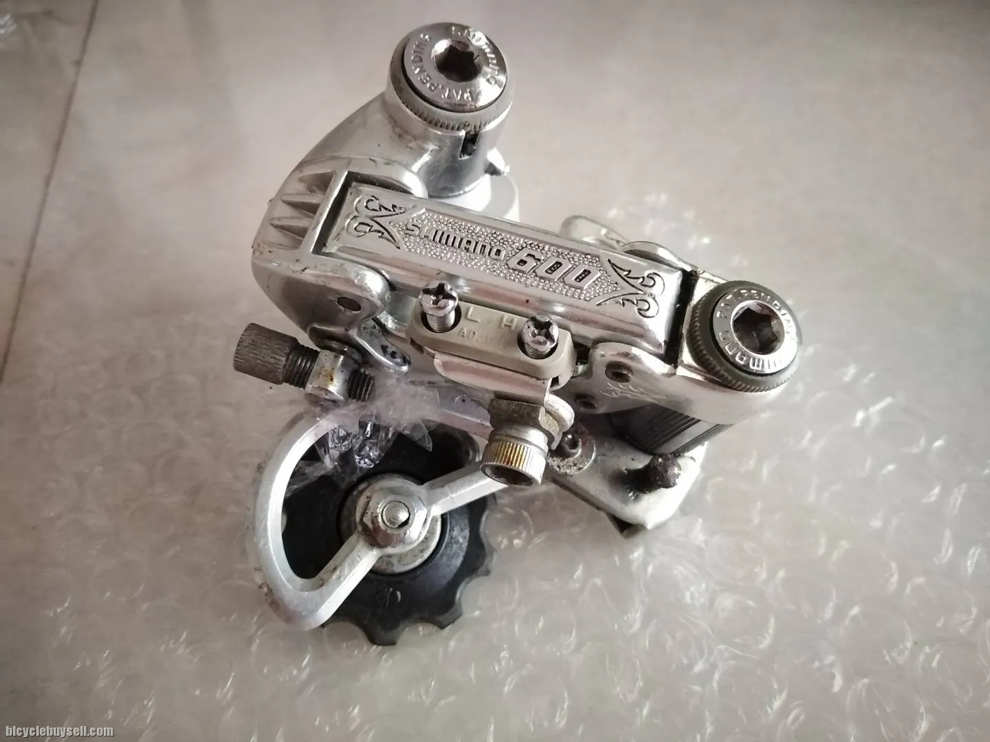 Shimano 600 Arabesque Rear Derailleur Vintage