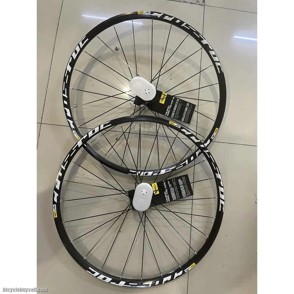 MAVIC CROSSROC 27.5 WHEELSET PAIR - SALES CLEARANCE LAST SET 650B