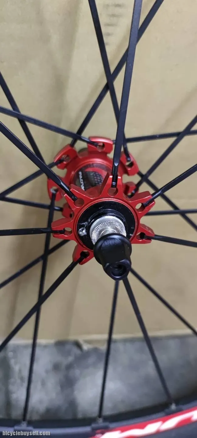 Fulcrum Red matel zero XRP 26"