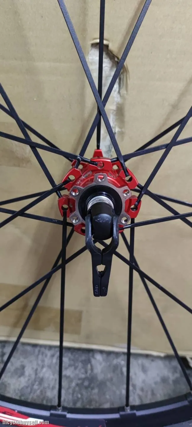 Fulcrum Red matel zero XRP 26"