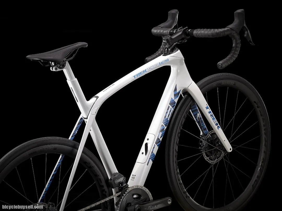 TREK Domane SLR 7 eTap 2022 MODEL