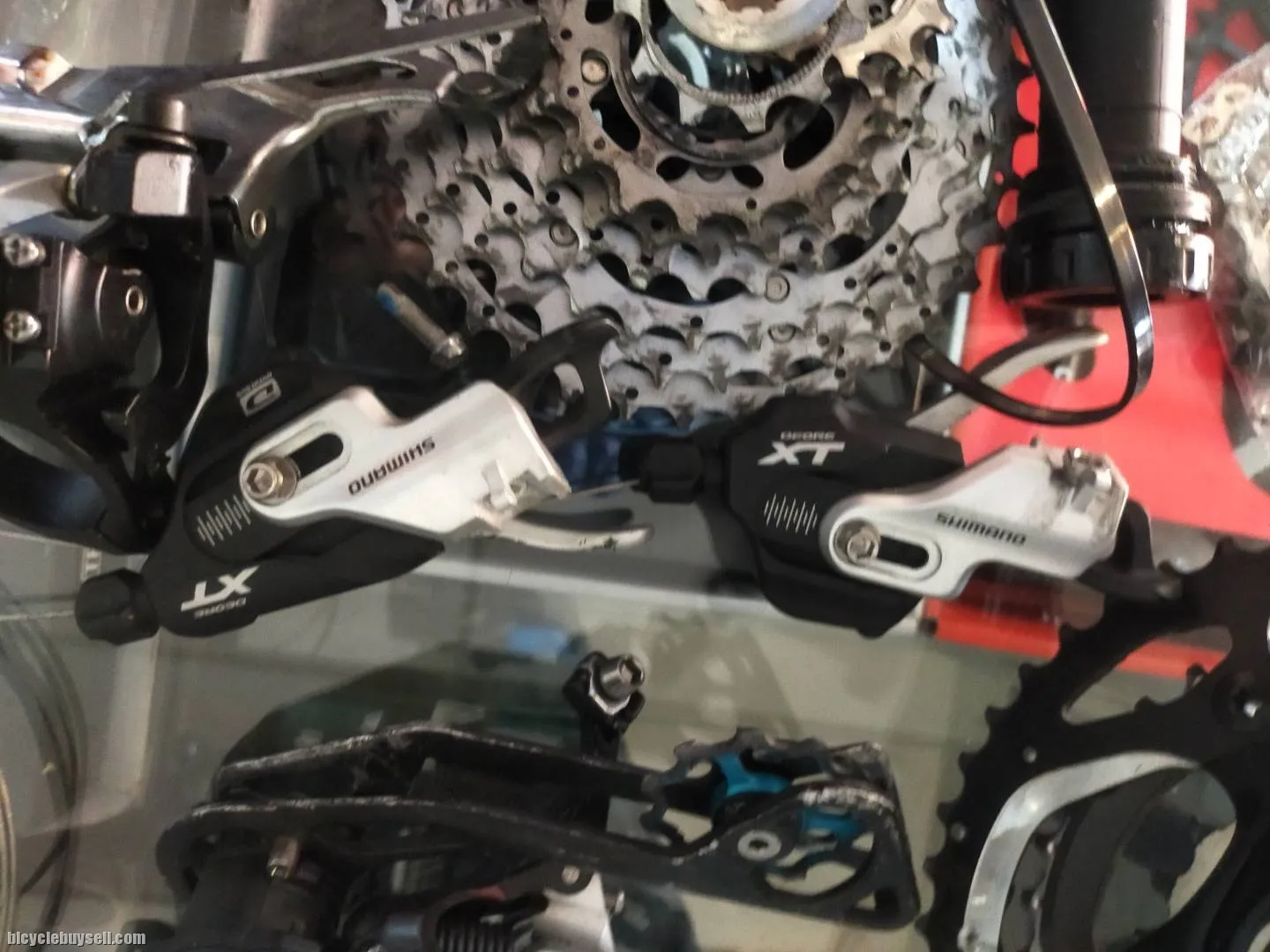 Shimano deore xt groupset 3*10sp, wat u see wat u get  (mileage less than 200km)