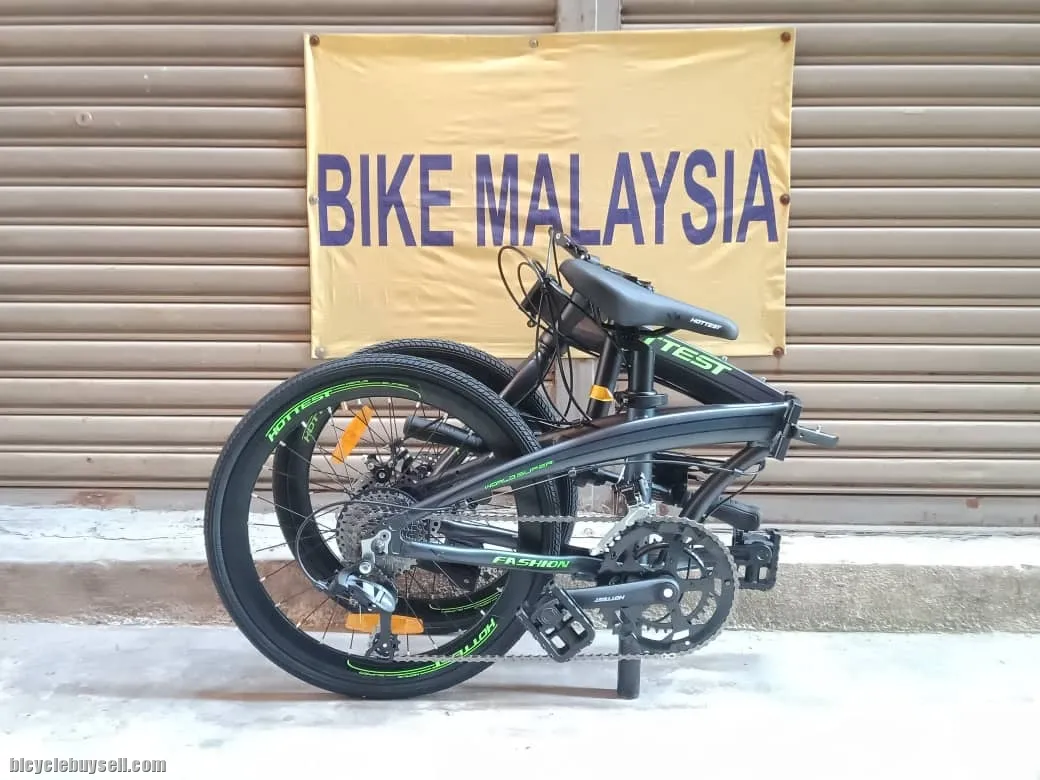 TRS HOTTEST 18-SPEED ALLOY FOLDING BIKE