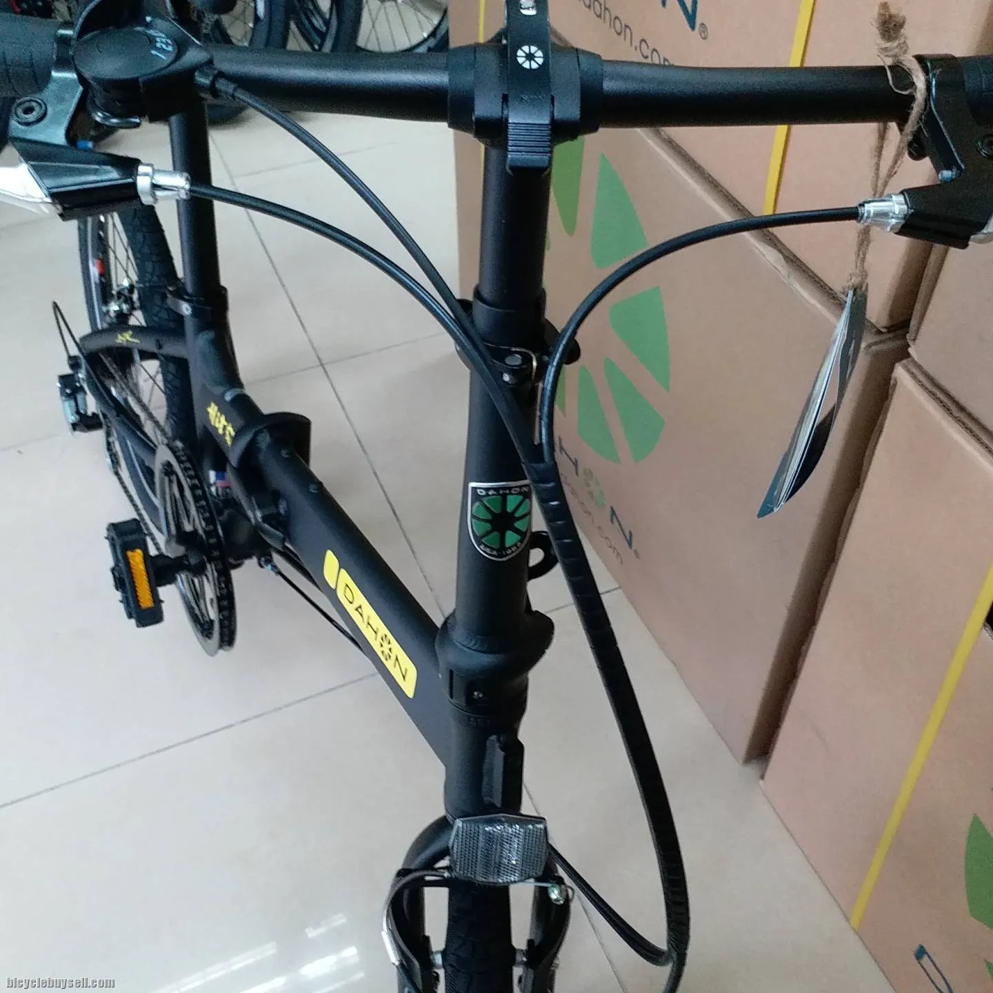 NEW DAHON HIT FOLDING BIKE 20" 6 SPEED