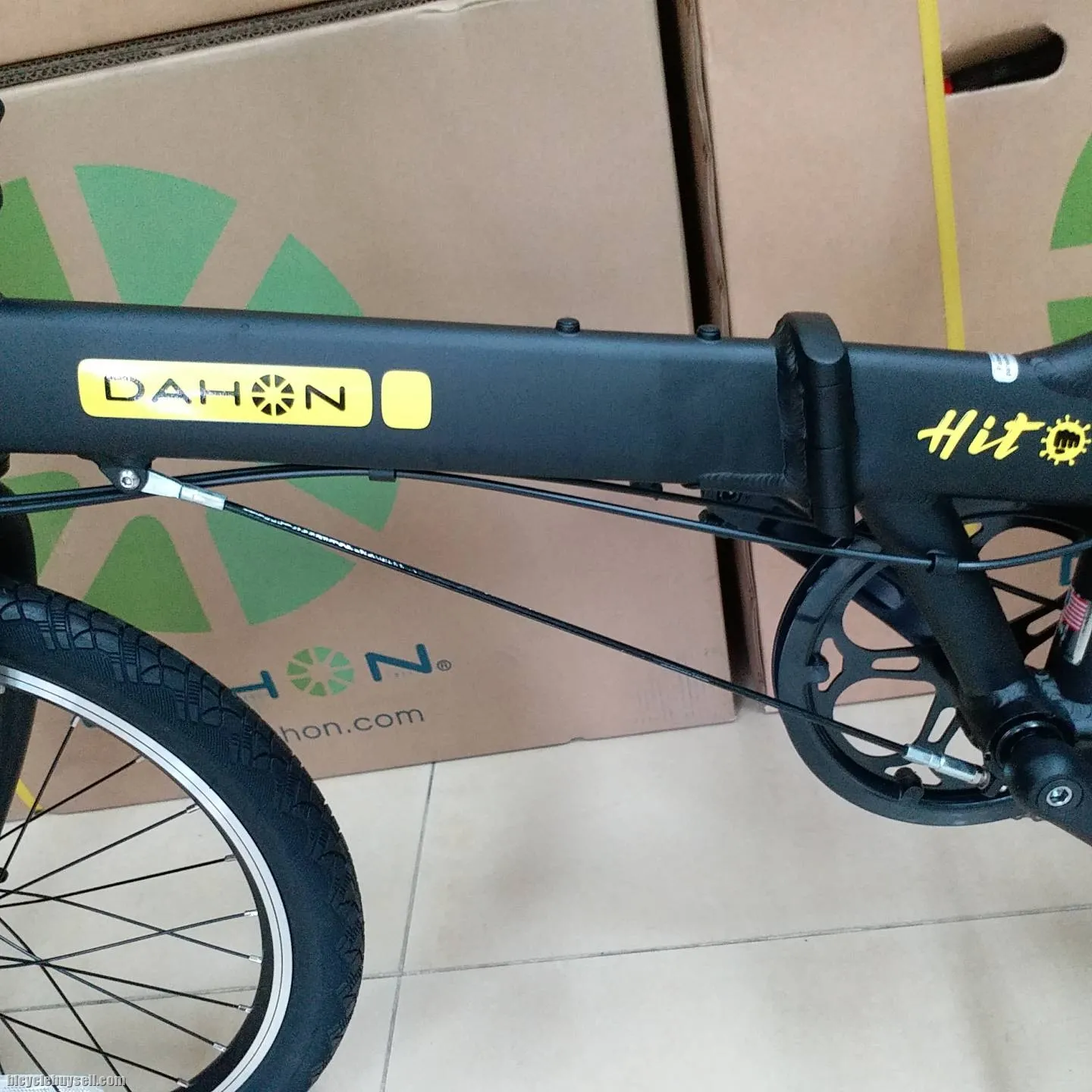 NEW DAHON HIT FOLDING BIKE 20" 6 SPEED