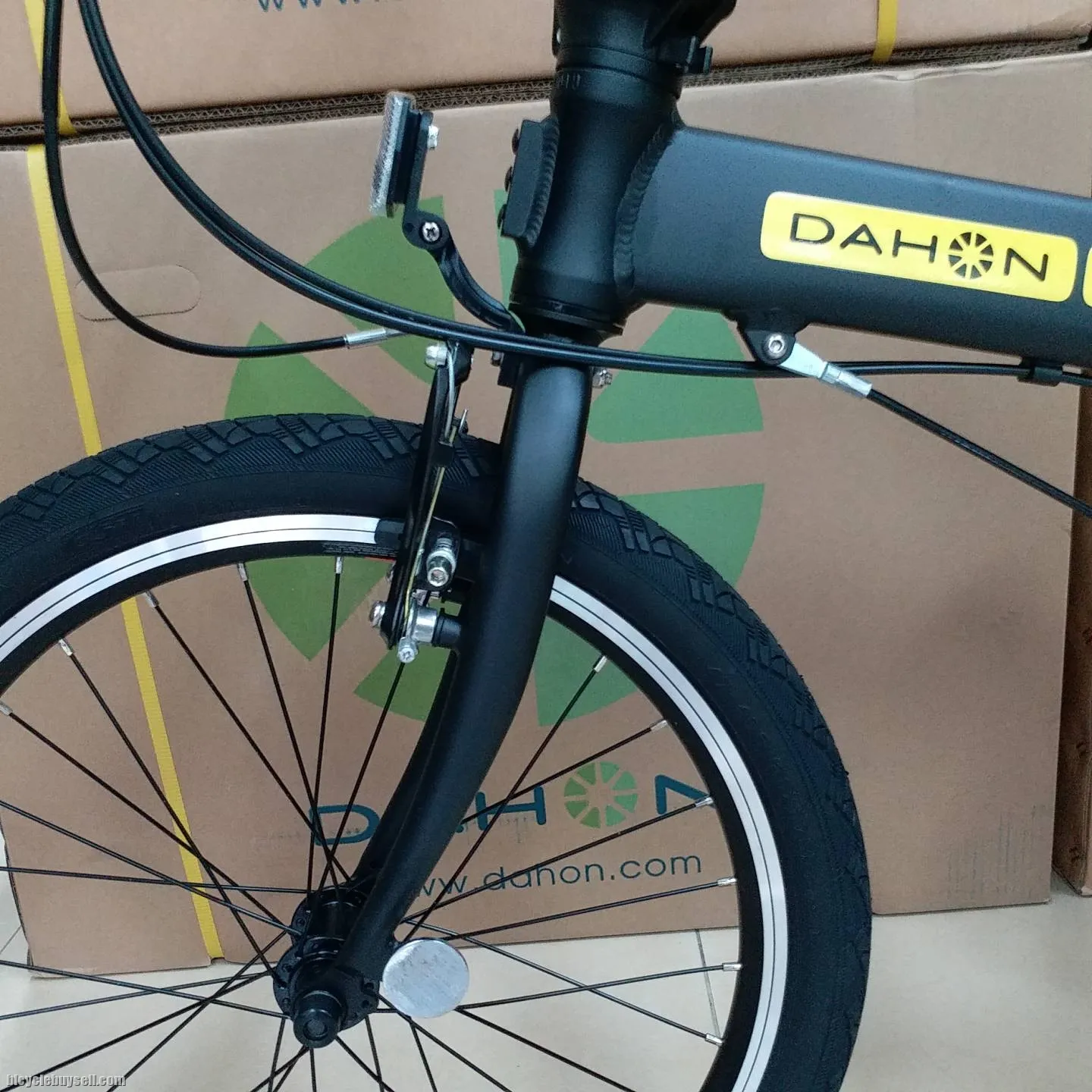 NEW DAHON HIT FOLDING BIKE 20" 6 SPEED